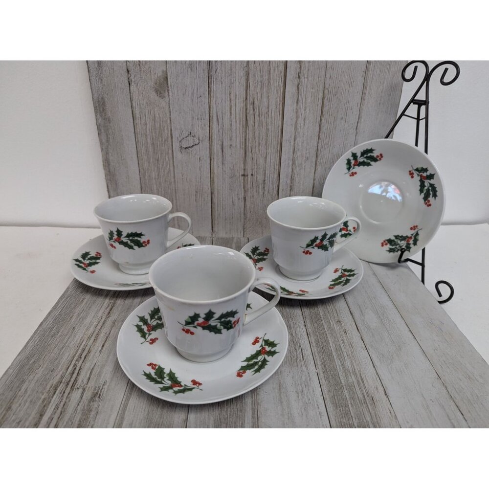 Apulum Porcelain Holly Berries Christmas Tree 3 Tea Cup & 4 Saucer